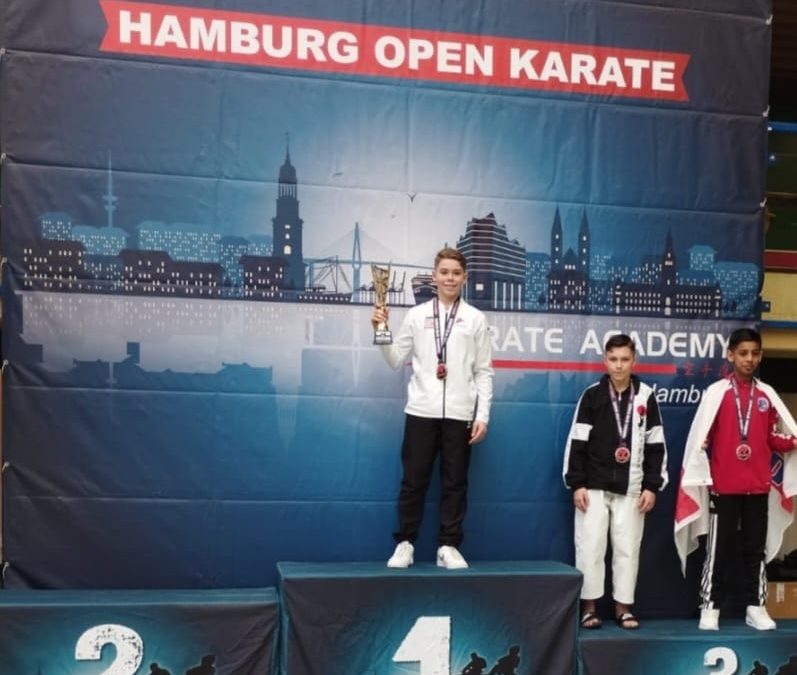 Alexander Albien siegt im Landeskader auf internationaler Hamburg Open