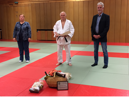 TuS Huchting und der BJV (Bremer Judo Verband) ehren Hermann Kaps für seine  Verdienste im Judo und Jiu Jitsu